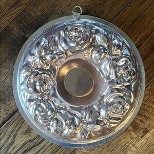 Vintage 1960s Rose floral copper aluminum Jello/Cake Mold